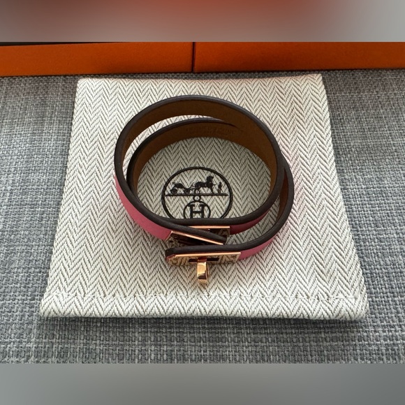 Hermes Mini Kelly Double Tour Bracelet Rose Azalee with rose gold hardware Sz T1 - Picture 2 of 8